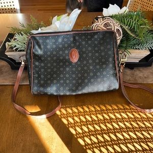 Pollini black cross body bag.